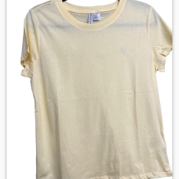 H&M Divided Yellow T-Shirt Heart Logo Size M New with Tag - Picture 5 of 6